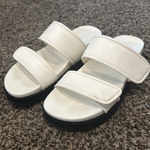 OPEN EDIT Finley Slide Sandal - Picture 3 of 15